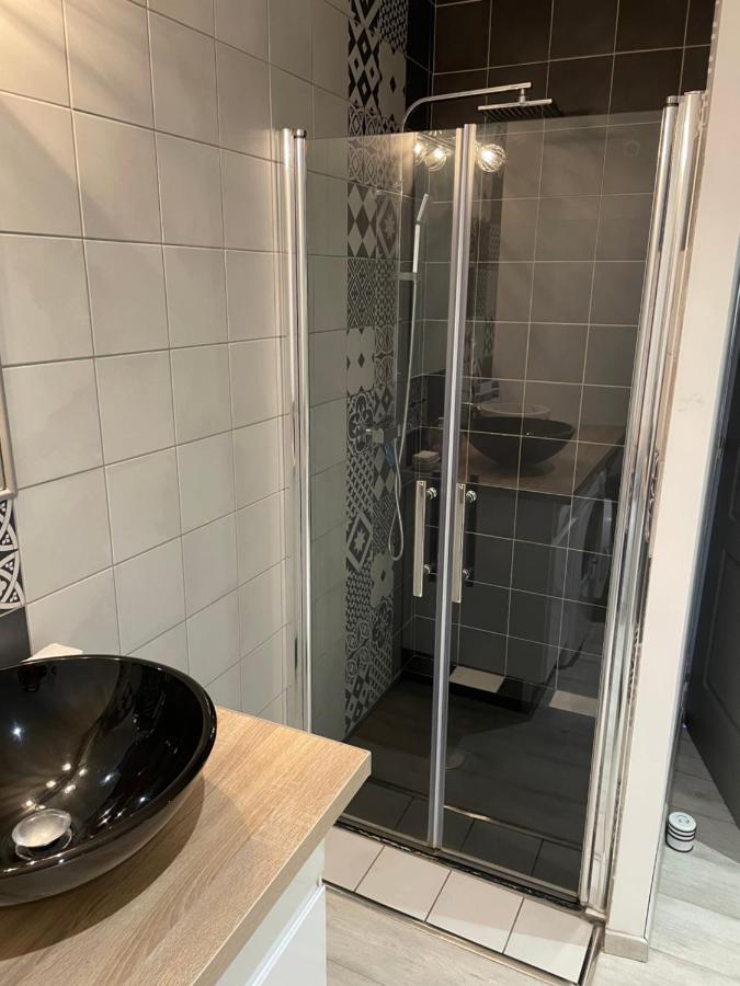 La Desirade Apartment Catllar Bagian luar foto