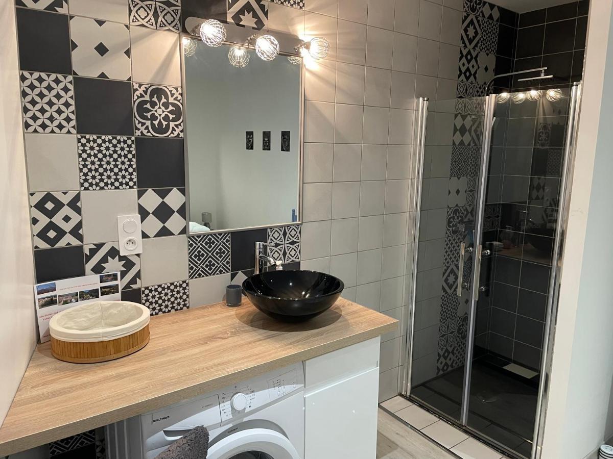 La Desirade Apartment Catllar Bagian luar foto